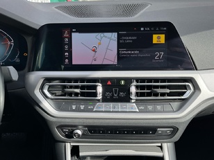 BMW Serie 3 318d color Blanco. Año 2022. 110KW(150CV). Diésel. En concesionario CARTAGENA PREMIUM S.L. de Murcia