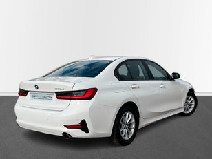 BMW Serie 3 318d color Blanco. Año 2022. 110KW(150CV). Diésel. En concesionario MURCIA PREMIUM S.L. JUAN CARLOS I de Murcia