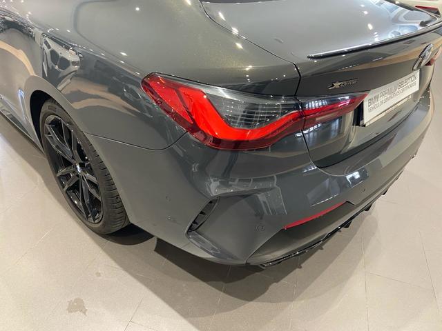 BMW Serie 4 M440i coupé color Gris. Año 2021. 275KW(374CV). Gasolina. En concesionario Automotor Costa, S.L.U. de Almería