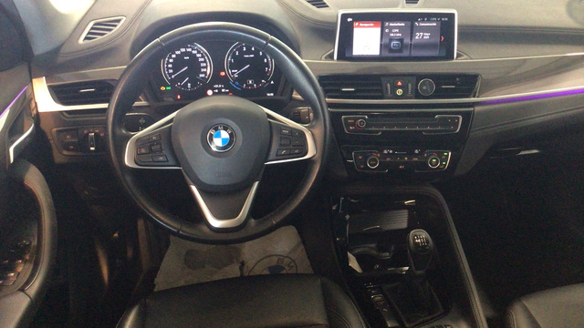 BMW X1 sDrive18i color Blanco. Año 2021. 103KW(140CV). Gasolina. En concesionario BYmyCAR Madrid - Alcalá de Madrid