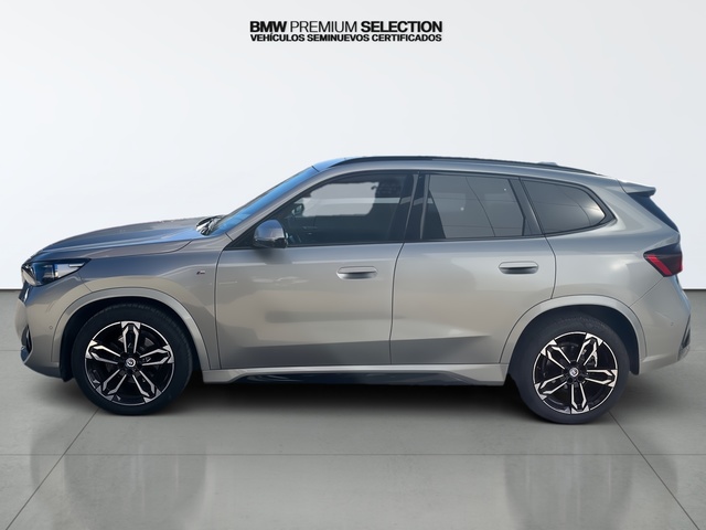 BMW X1 sDrive18d color Gris Plata. Año 2023. 110KW(150CV). Diésel. En concesionario Automotor Premium Marbella - Málaga de Málaga