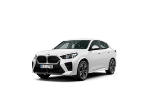 Fotos de BMW X2 sDrive18d color Blanco. Año 2024. 110KW(150CV). Diésel. En concesionario Automotor Premium Velázquez - Málaga de Málaga