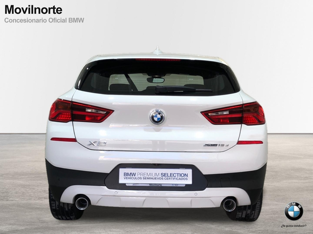 BMW X2 sDrive18d color Blanco. Año 2020. 110KW(150CV). Diésel. En concesionario Movilnorte El Carralero de Madrid