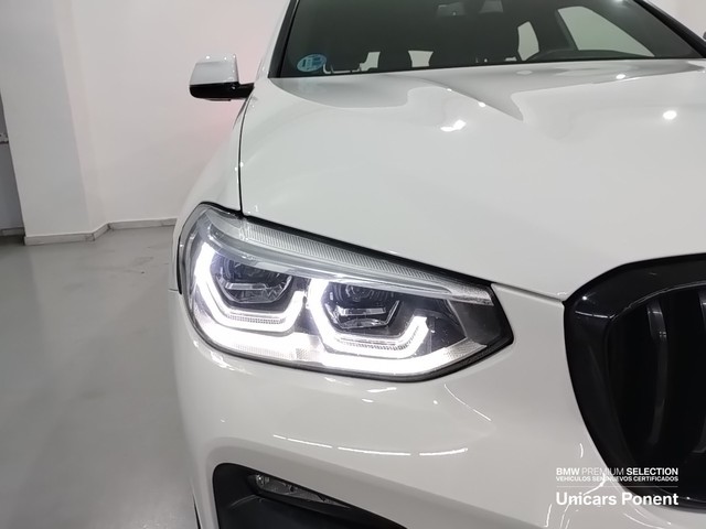 BMW X4 xDrive20d color Blanco. Año 2021. 140KW(190CV). Diésel. En concesionario Unicars Ponent de Lleida