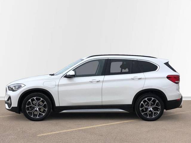 BMW X1 xDrive25e color Blanco. Año 2020. 162KW(220CV). Híbrido Electro/Gasolina. En concesionario Proa Premium Palma de Baleares