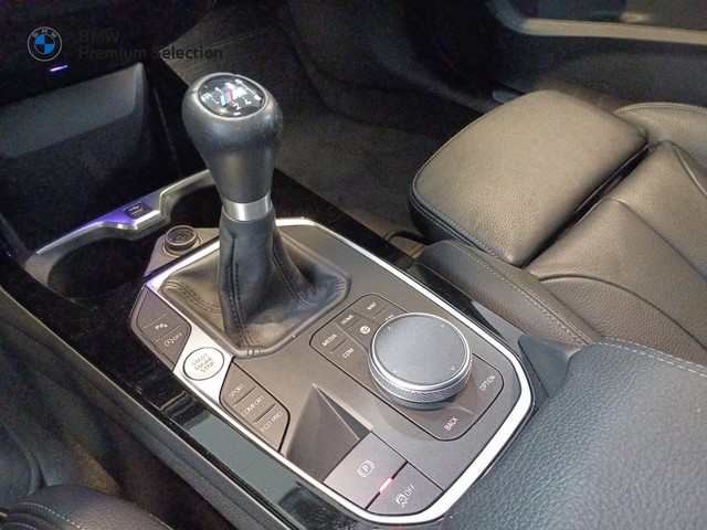 BMW Serie 2 218i Gran Coupe color Blanco. Año 2022. 103KW(140CV). Gasolina. En concesionario Marmotor de Las Palmas