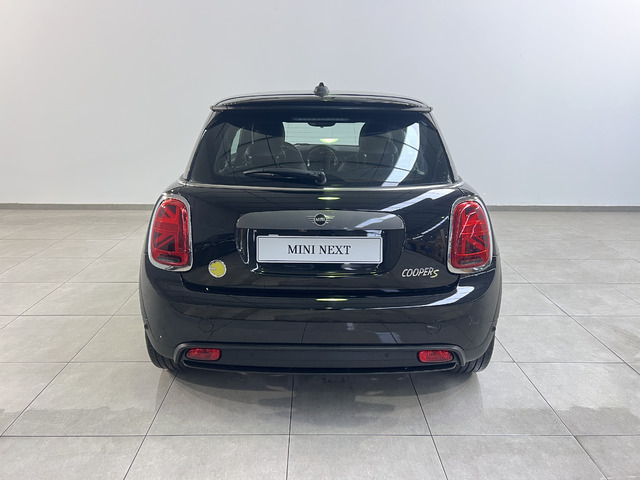 fotoG 4 del MINI MINI 3 Puertas Cooper SE 135 kW (184 CV) 184cv Eléctrico del 2020 en Huelva