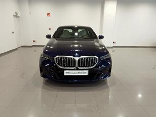 Fotos de BMW Serie 5 520i color Azul. Año 2024. 153KW(208CV). Gasolina. En concesionario Mandel Motor Badajoz de Badajoz