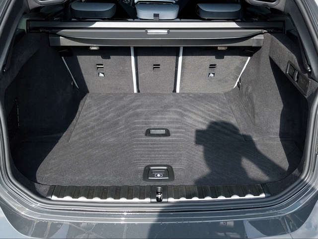 BMW M M3 Touring color Gris. Año 2023. 375KW(510CV). Gasolina. En concesionario San Rafael Motor, S.L. de Córdoba