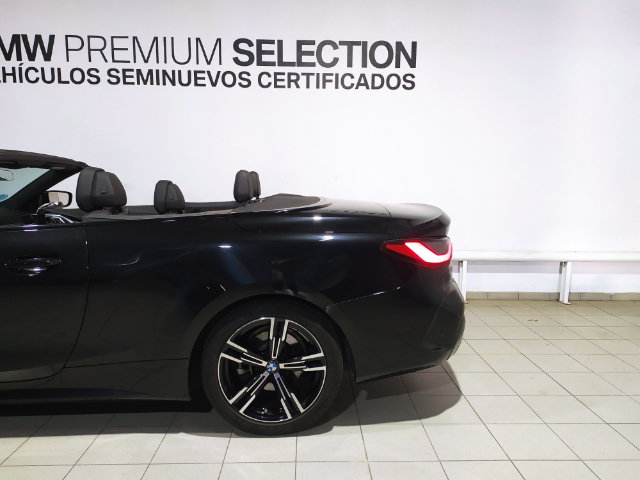 BMW Serie 4 420d Cabrio color Negro. Año 2024. 140KW(190CV). Diésel. En concesionario Hispamovil, Torrevieja de Alicante