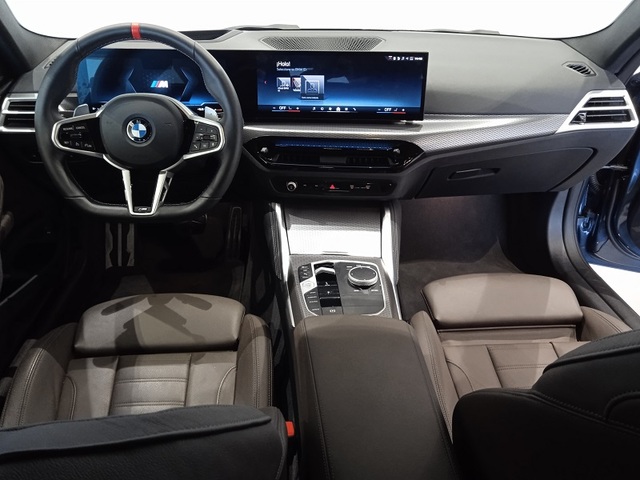 BMW Serie 4 M440i Coupé color Azul. Año 2024. 275KW(374CV). Gasolina. En concesionario ALBAMOCION CIUDAD REAL  de Ciudad Real