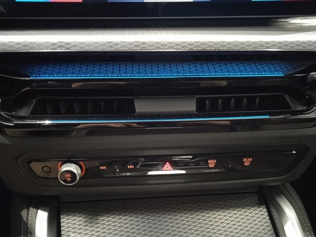 BMW Serie 4 M440i Coupé color Azul. Año 2024. 275KW(374CV). Gasolina. En concesionario ALBAMOCION CIUDAD REAL  de Ciudad Real