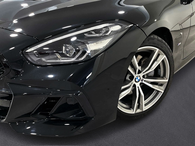 BMW Z4 sDrive30i Cabrio color Negro. Año 2024. 190KW(258CV). Gasolina. En concesionario Engasa S.A. de Valencia