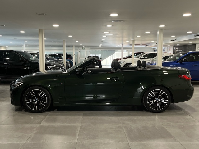 BMW Serie 4 420d Cabrio color Verde. Año 2024. 140KW(190CV). Diésel. En concesionario Engasa S.A. de Valencia