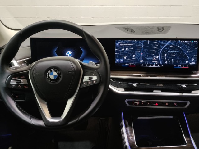 BMW X5 xDrive30d color Blanco. Año 2023. 219KW(298CV). Diésel. En concesionario Motor Munich Cadi - Manresa - VO de Barcelona