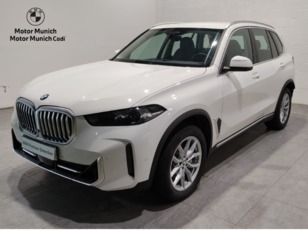 Fotos de BMW X5 xDrive30d color Blanco. Año 2023. 219KW(298CV). Diésel. En concesionario Motor Munich Cadi - Manresa - VO de Barcelona