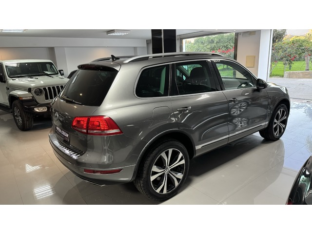 Volkswagen Touareg Premium 3.0 TDI V6 BMT 180 kW (245 CV) Tiptronic