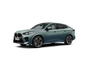 Fotos de BMW X2 sDrive18d color Verde. Año 2024. 110KW(150CV). Diésel. En concesionario Automoviles Bertolin S.L. de Valencia