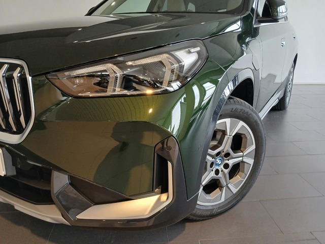BMW X1 xDrive25e color Verde. Año 2024. 180KW(245CV). Híbrido Electro/Gasolina. En concesionario Adler Motor S.L. TOLEDO de Toledo