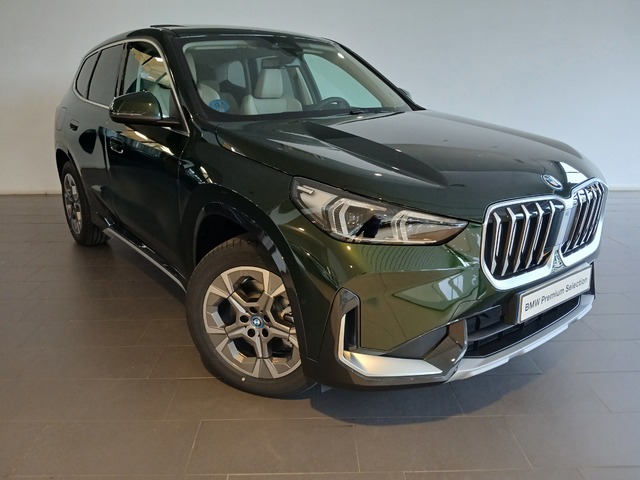 BMW X1 xDrive25e color Verde. Año 2024. 180KW(245CV). Híbrido Electro/Gasolina. En concesionario Adler Motor S.L. TOLEDO de Toledo