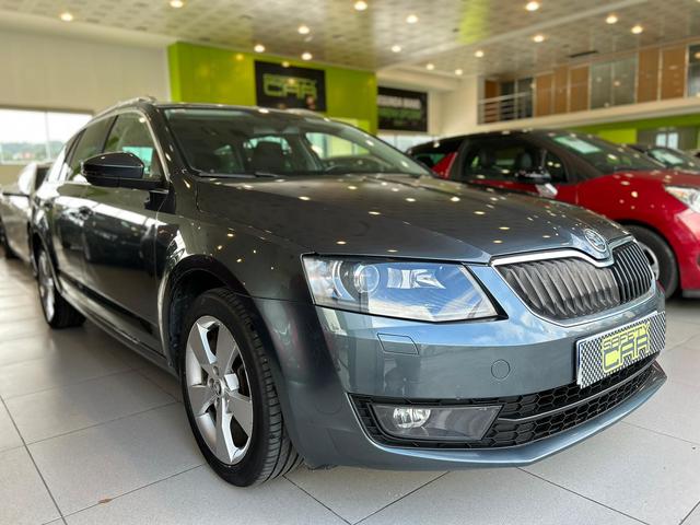 Skoda Octavia Combi 1.4 TSI de segunda mano