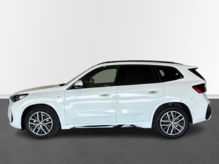 Fotos de BMW X1 sDrive18i color Blanco. Año 2024. 100KW(136CV). Gasolina. En concesionario BMW Marcos Automoción de Valencia