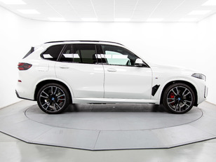 BMW X5 xDrive50e color Blanco. Año 2024. 360KW(489CV). Híbrido Electro/Gasolina. En concesionario Movil Begar Alcoy de Alicante