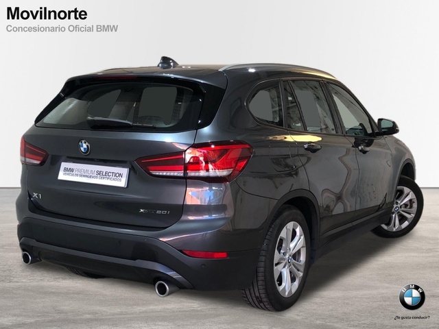 BMW X1 xDrive20i color Gris. Año 2021. 141KW(192CV). Gasolina. En concesionario Movilnorte El Carralero de Madrid