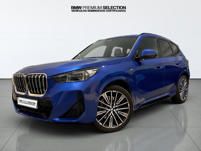 BMW X1 sDrive20i color Azul. Año 2023. 125KW(170CV). Gasolina. En concesionario Automotor Premium Velázquez - Málaga de Málaga