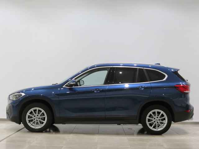 BMW X1 sDrive18d color Azul. Año 2021. 110KW(150CV). Diésel. En concesionario GANDIA Automoviles Fersan, S.A. de Valencia