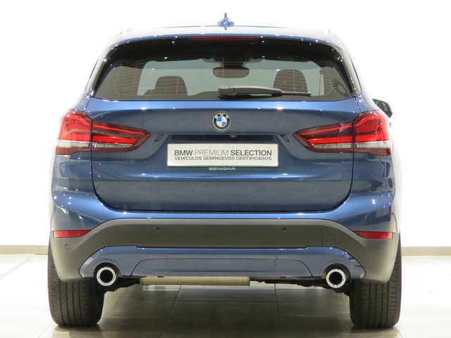 BMW X1 sDrive18d color Azul. Año 2021. 110KW(150CV). Diésel. En concesionario GANDIA Automoviles Fersan, S.A. de Valencia