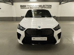 Fotos de BMW iX2 xDrive30 color Blanco. Año 2024. 230KW(313CV). Eléctrico. En concesionario Autoberón de La Rioja