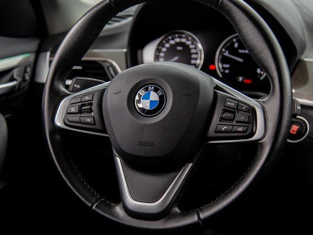 BMW X1 sDrive18d color Negro. Año 2022. 110KW(150CV). Diésel. En concesionario Movil Begar Alcoy de Alicante