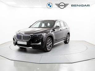 Fotos de BMW X1 sDrive18d color Negro. Año 2022. 110KW(150CV). Diésel. En concesionario Movil Begar Alcoy de Alicante
