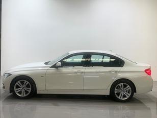 Fotos de BMW Serie 3 320d color Blanco. Año 2017. 120KW(163CV). Diésel. En concesionario Motor Munich - Terrassa - VO de Barcelona