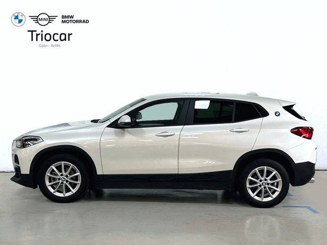 BMW X2 sDrive18d color Blanco. Año 2021. 110KW(150CV). Diésel. En concesionario Triocar Gijón (Bmw y Mini) de Asturias