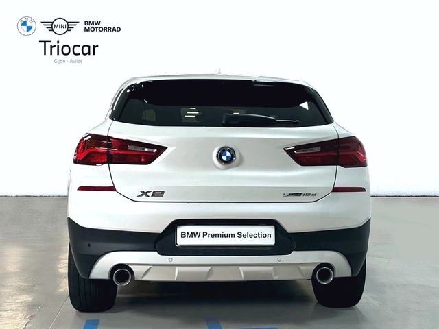 BMW X2 sDrive18d color Blanco. Año 2021. 110KW(150CV). Diésel. En concesionario Triocar Gijón (Bmw y Mini) de Asturias