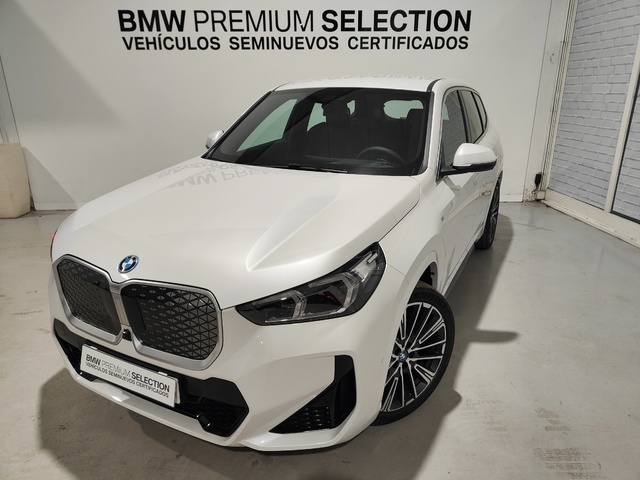 Foto 1 BMW iX1 eDrive20 150 kW (204 CV)