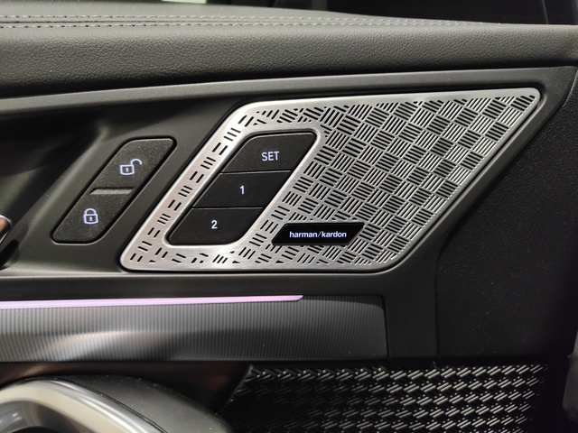 Foto 14 BMW iX1 eDrive20 150 kW (204 CV)