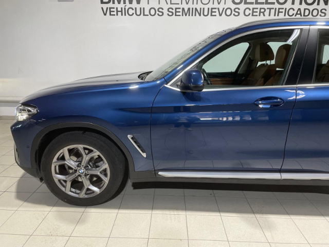 BMW X3 xDrive20d color Azul. Año 2021. 140KW(190CV). Diésel. En concesionario Hispamovil Elche de Alicante