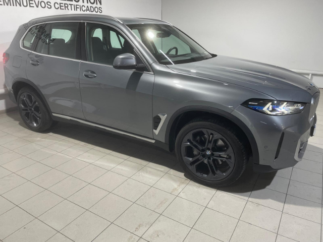 BMW X5 xDrive30d color Gris. Año 2024. 219KW(298CV). Diésel. En concesionario Hispamovil Elche de Alicante