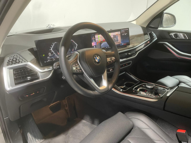 BMW X5 xDrive30d color Gris. Año 2024. 219KW(298CV). Diésel. En concesionario Hispamovil Elche de Alicante