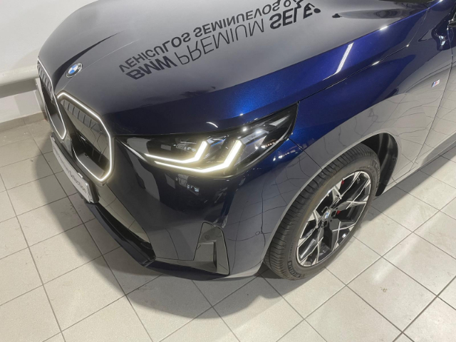 BMW X3 xDrive20d color Azul. Año 2024. 145KW(197CV). Diésel. En concesionario Hispamovil Elche de Alicante