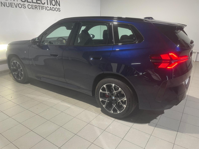 BMW X3 xDrive20d color Azul. Año 2024. 145KW(197CV). Diésel. En concesionario Hispamovil Elche de Alicante