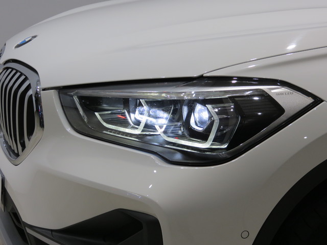 BMW X1 sDrive18d color Blanco. Año 2020. 110KW(150CV). Diésel. En concesionario GANDIA Automoviles Fersan, S.A. de Valencia