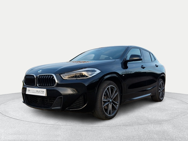 BMW X2 sDrive16d color Negro. Año 2024. 85KW(116CV). Diésel. En concesionario San Rafael Motor, S.L. de Córdoba