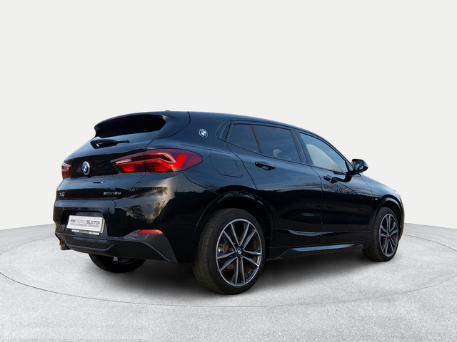 BMW X2 sDrive16d color Negro. Año 2024. 85KW(116CV). Diésel. En concesionario San Rafael Motor, S.L. de Córdoba