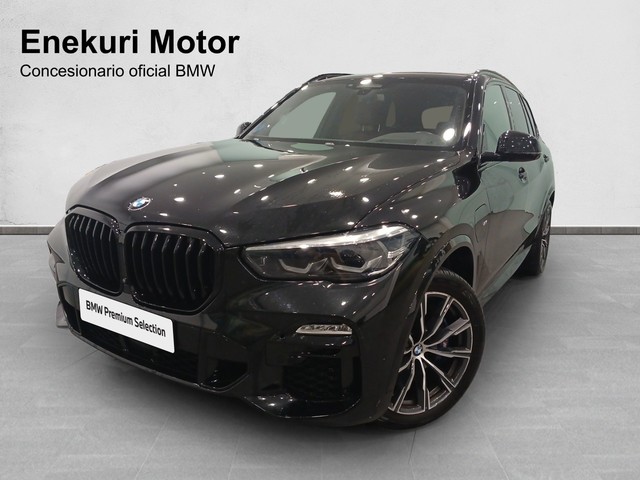 BMW X5 xDrive45e color Negro. Año 2021. 290KW(394CV). Híbrido Electro/Gasolina. En concesionario Enekuri Motor de Vizcaya