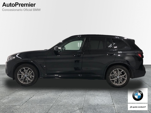 BMW X3 xDrive30e color Negro. Año 2023. 215KW(292CV). Híbrido Electro/Gasolina. En concesionario Auto Premier, S.A. - MADRID de Madrid