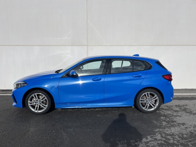 BMW Serie 1 116d color Azul. Año 2024. 85KW(116CV). Diésel. En concesionario Novomóvil Oleiros de Coruña
